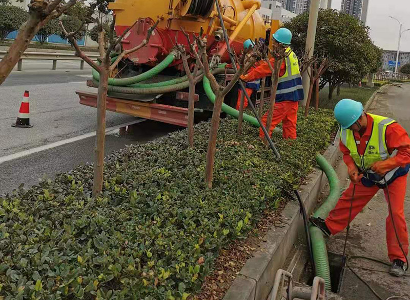 鹰潭市政管道清淤